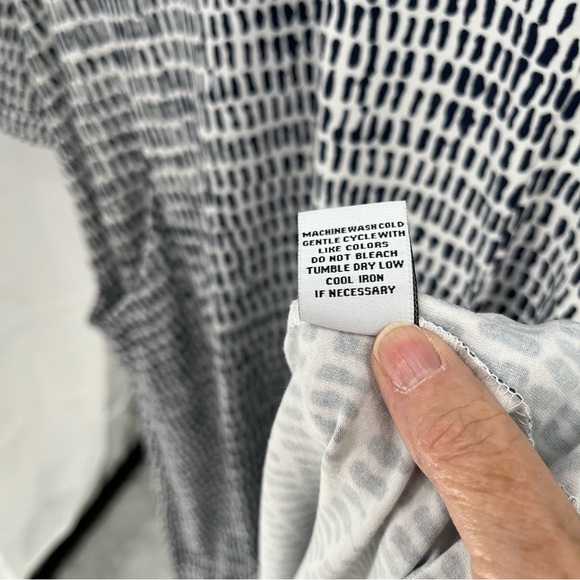 Habitat Clothes To Live In Travel Dress Size XXL Vneck Patterned Pockets Comfort - Picture 7 of 11